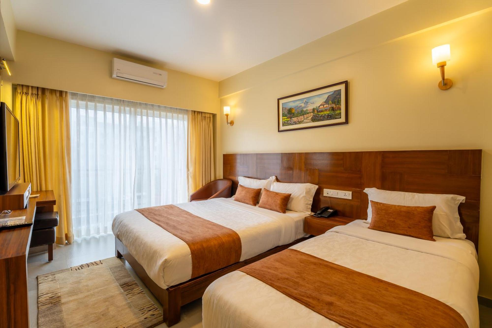 Hotel Haven O' Ganga Pokhara Exteriör bild